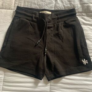 YoungLA shorts - M